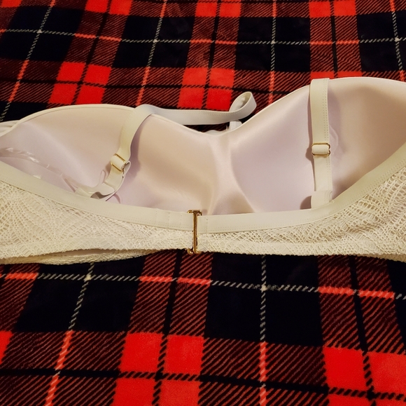 Time and Tru White two piece bathing suit. 2x bottoms/ 3x top.   NWT. - Picture 10 of 12